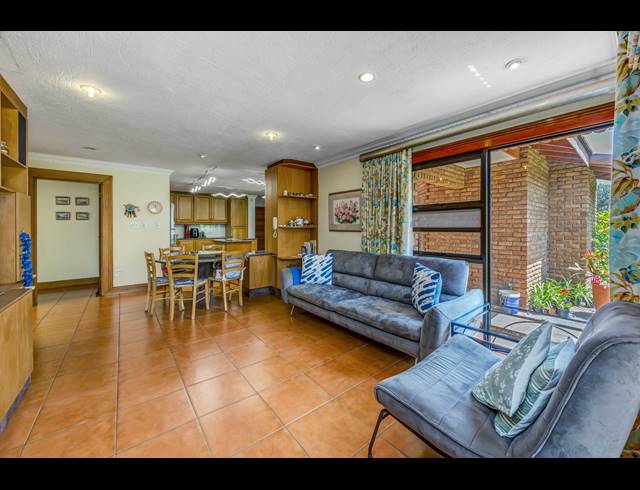 4 BEDROOM HOUSE FOR SALE IN DAINFERN GOLF ESTATE